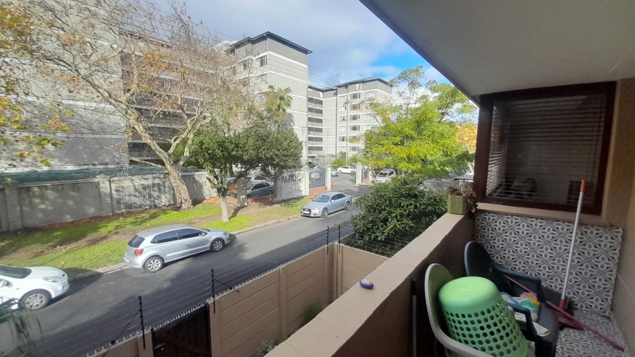 To Let 1 Bedroom Property for Rent in Kenilworth Western Cape